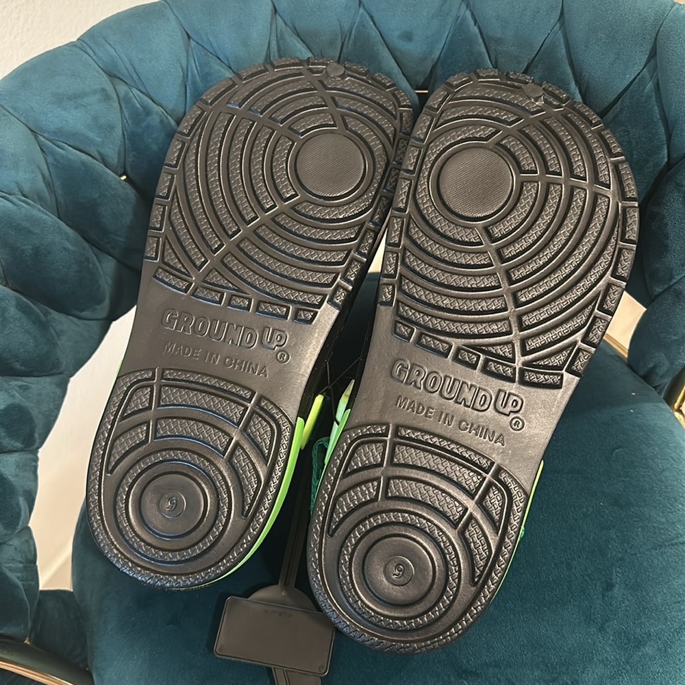 Rick and Morty Crocs with Strap - Size 9 - Picture 5 of 6